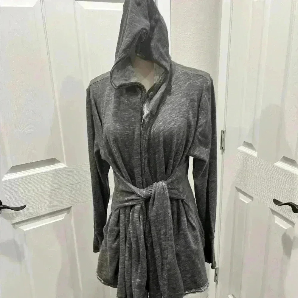 Active brand plus size belted,hooded, jacket w reverse hem